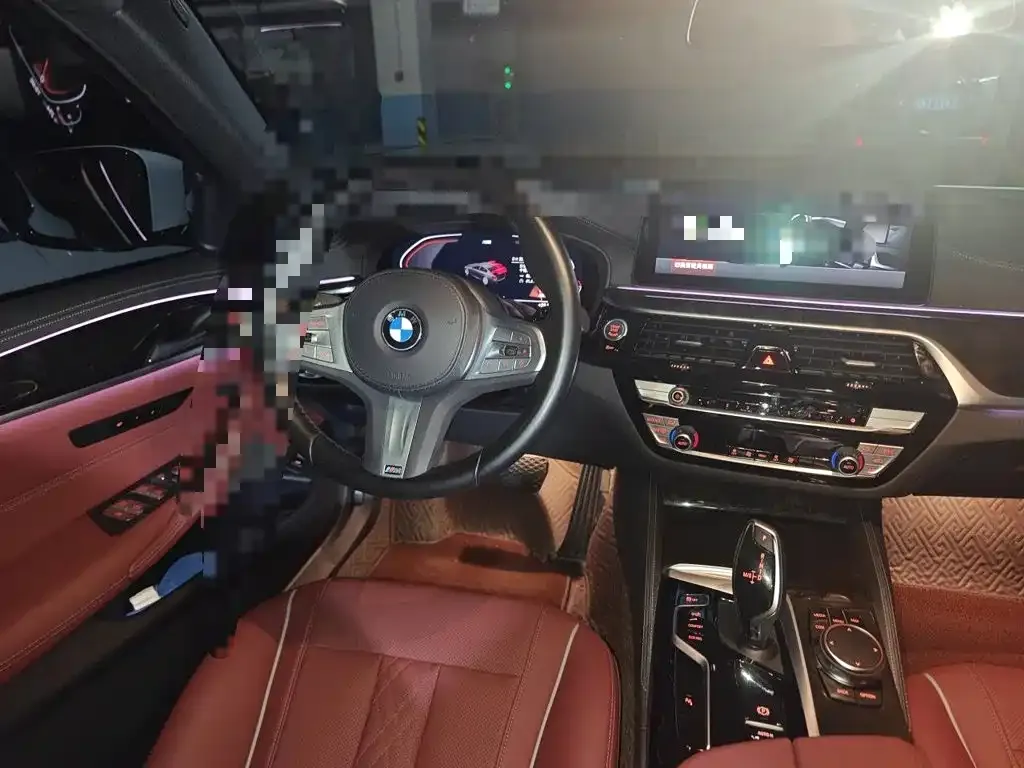 BMW 5 Series — фото 10