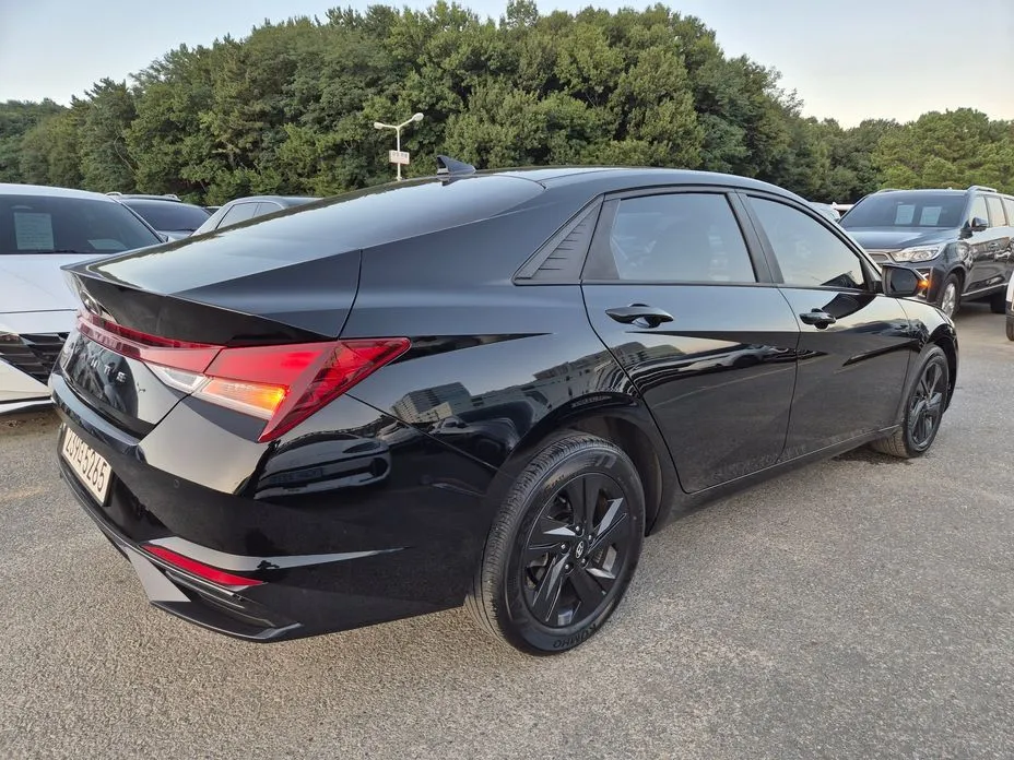 Hyundai AVANTE — фото 9