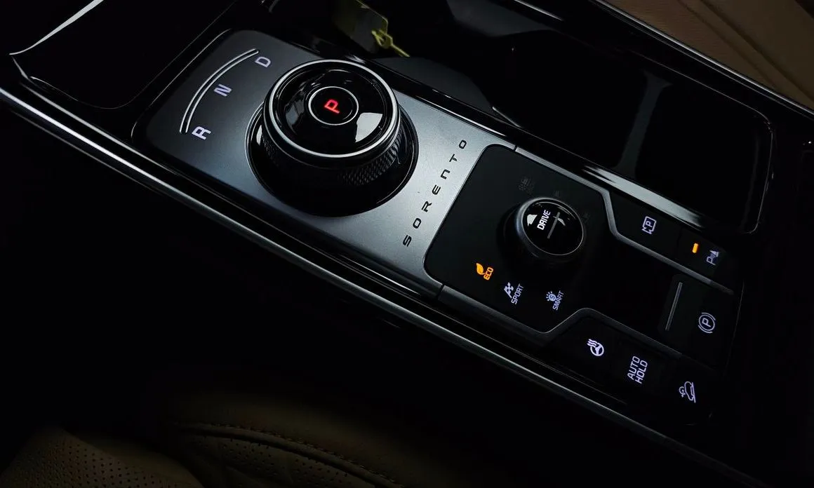 Kia Sorento — фото 5