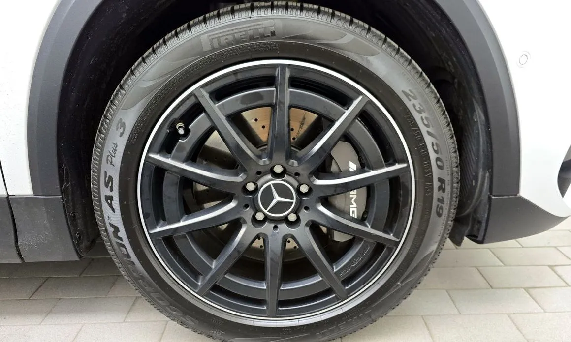 Mercedes-Benz GLA-Class — фото 10