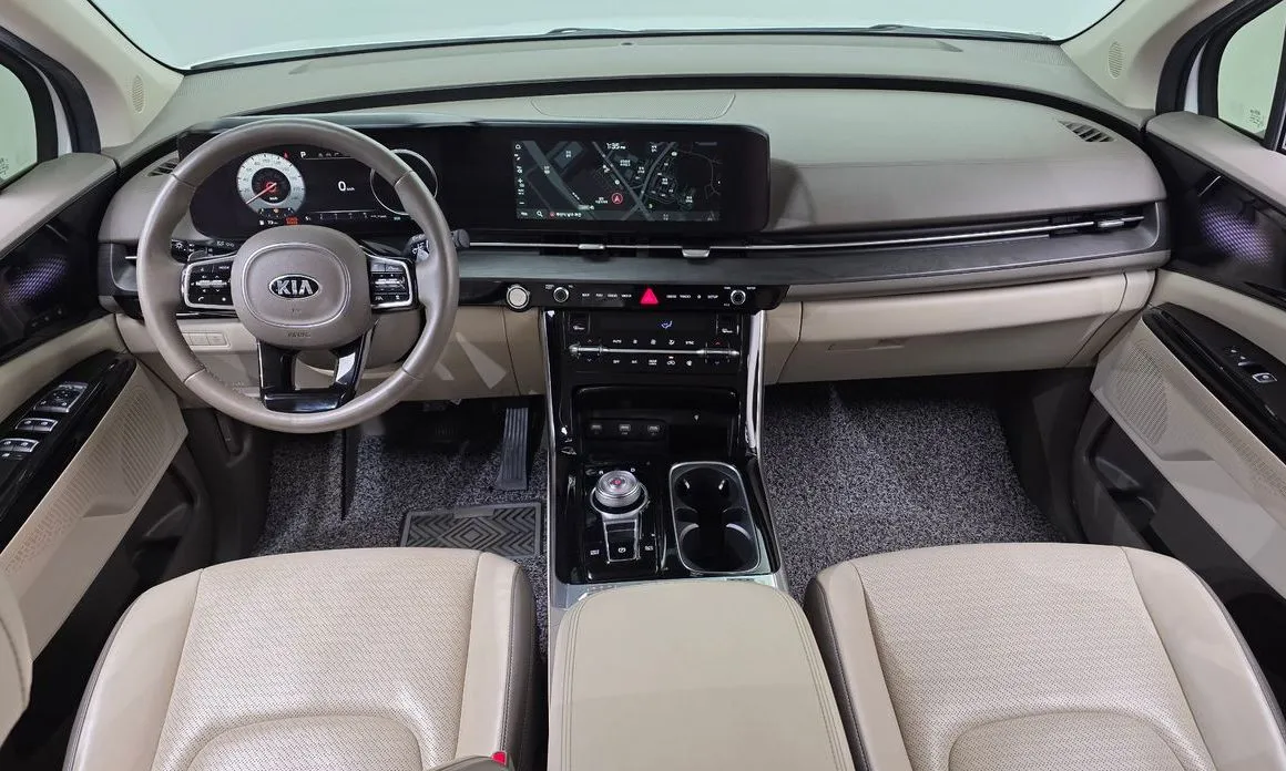 Kia Carnival — фото 10