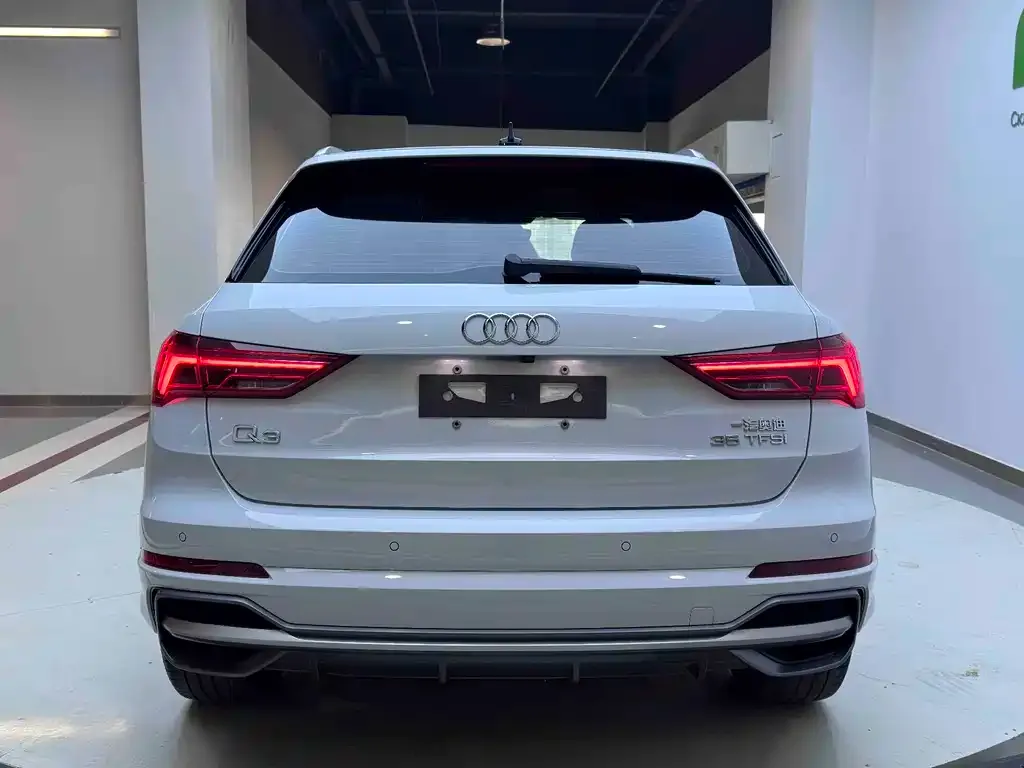Audi Q3 — фото 3