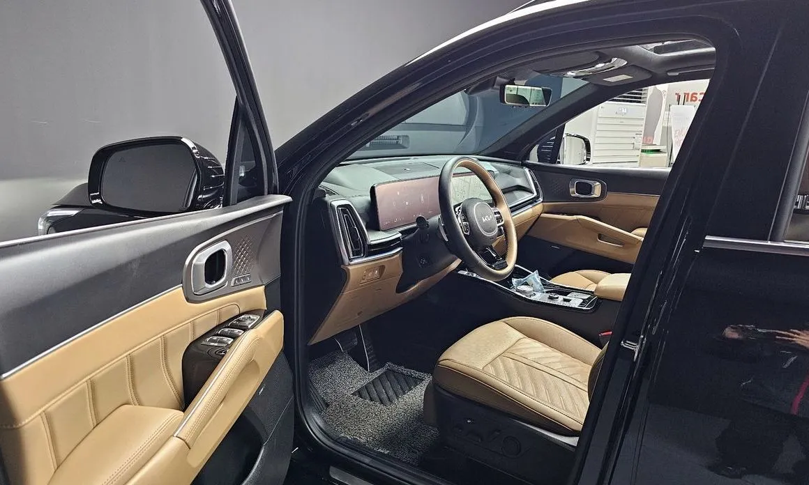 Kia Sorento — фото 8