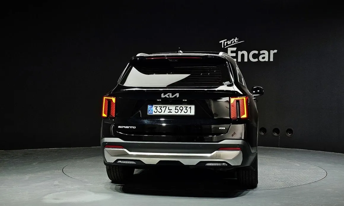 Kia Sorento — фото 5