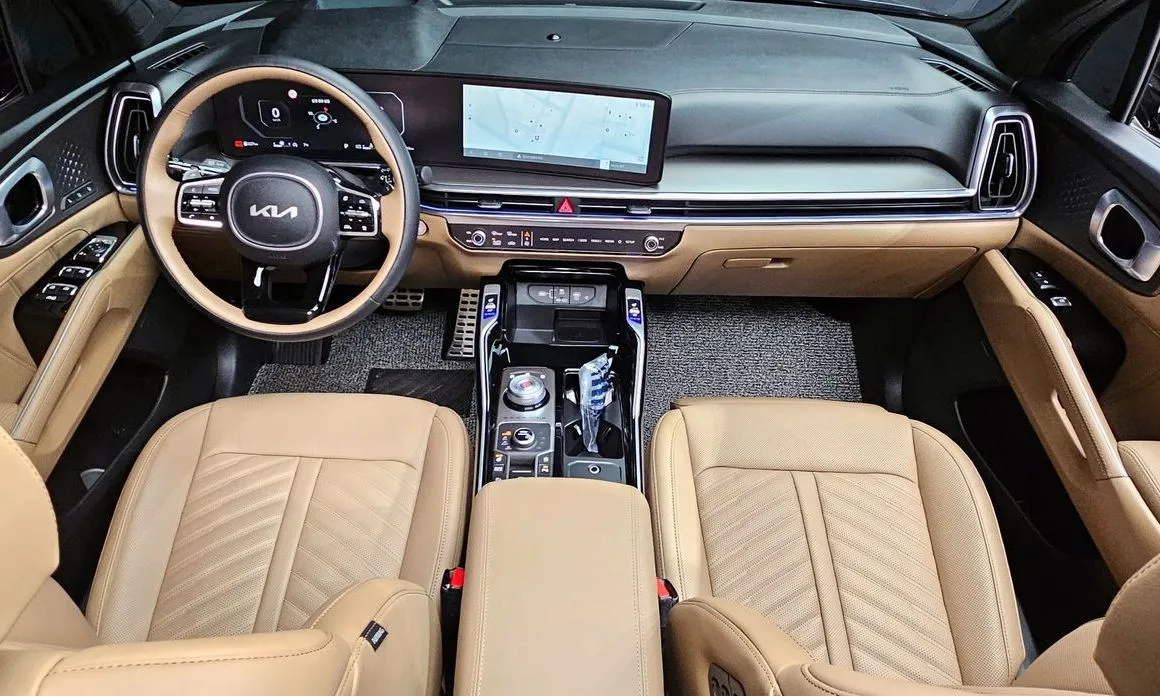 Kia Sorento — фото 9