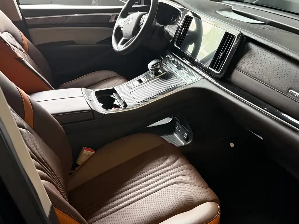 GAC Motor Trumpchi M8 — фото 10