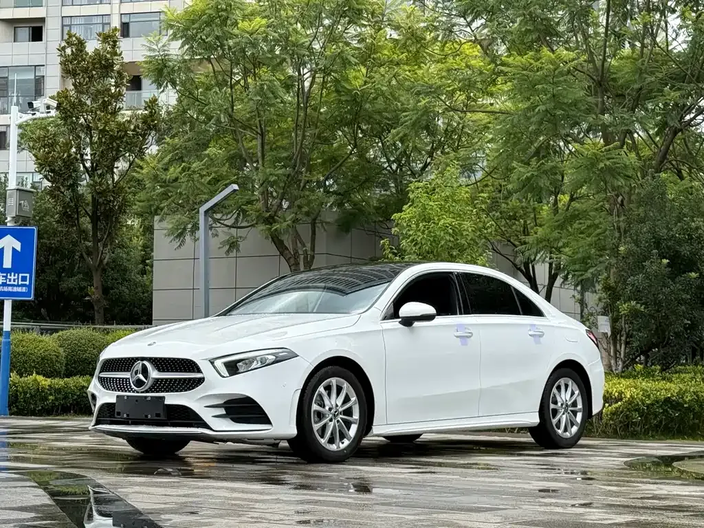 Mercedes-Benz A-Class — фото 1