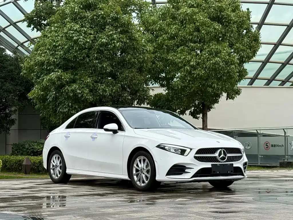 Mercedes-Benz A-Class — фото 10