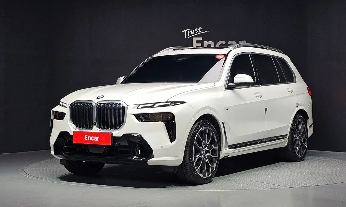 BMW X7 — фото 1