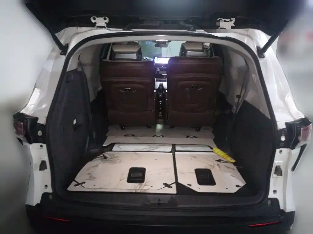 Toyota Sienna — фото 9