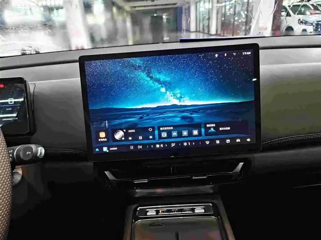 Wuling Starlight 730 New Energy — фото 4