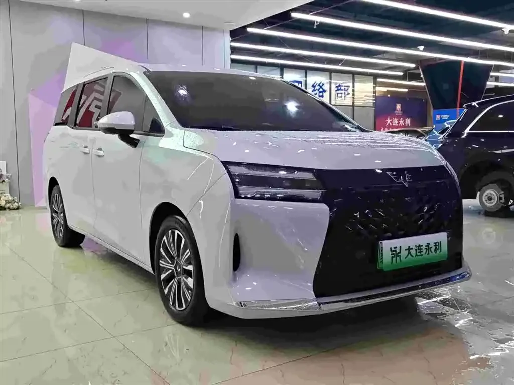 Wuling Starlight 730 New Energy — фото 10
