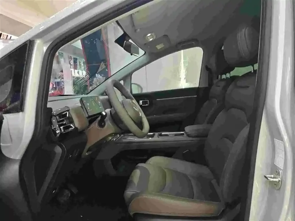 Wuling Starlight 730 New Energy — фото 8