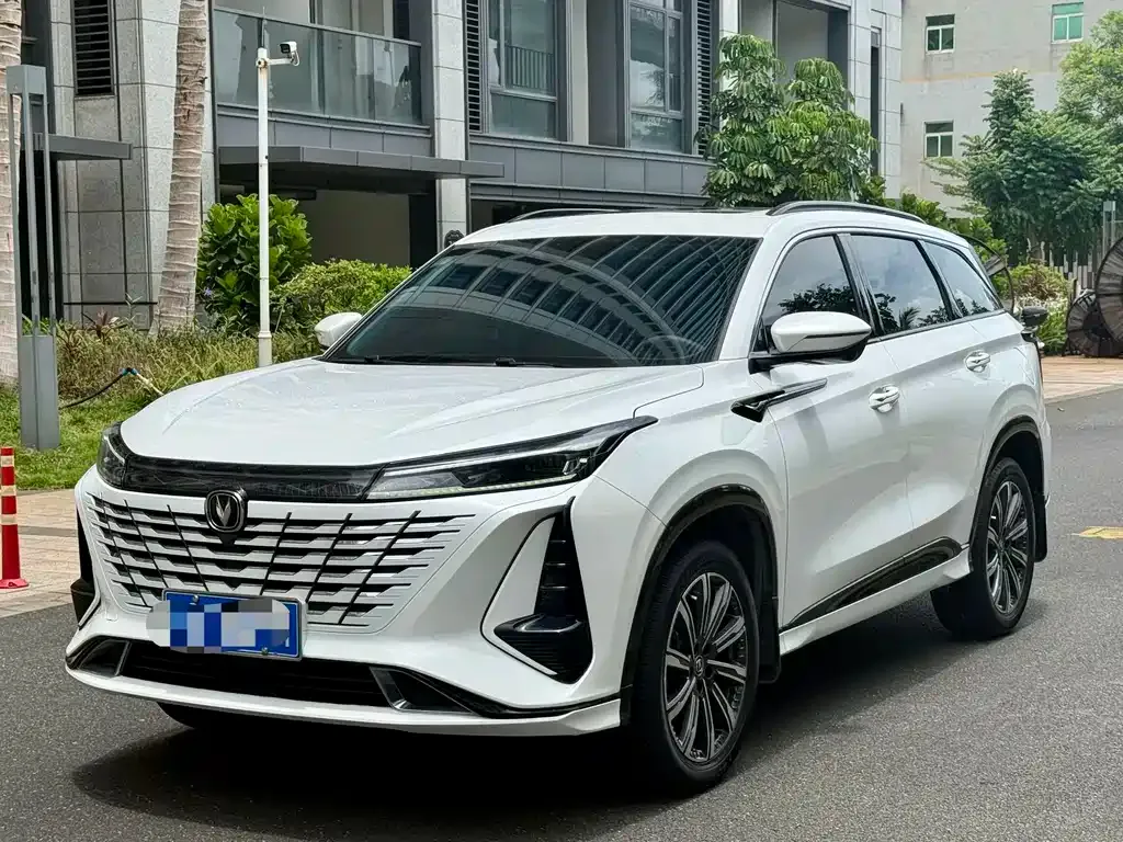 Changan CS75PLUS — фото 5