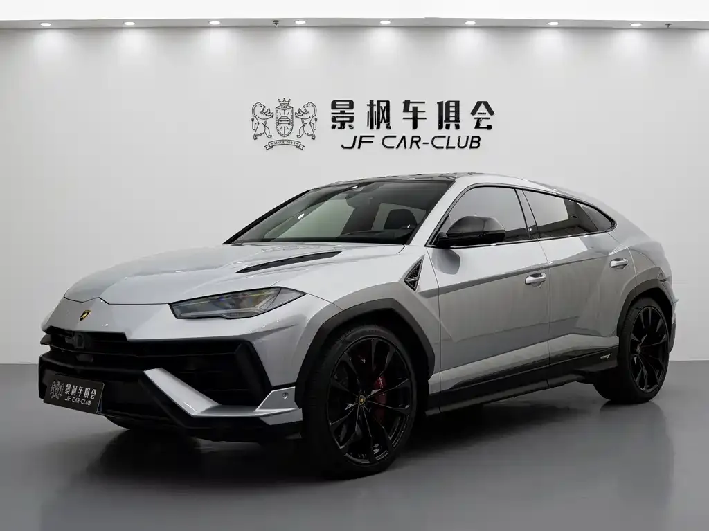 Lamborghini Urus — фото 1