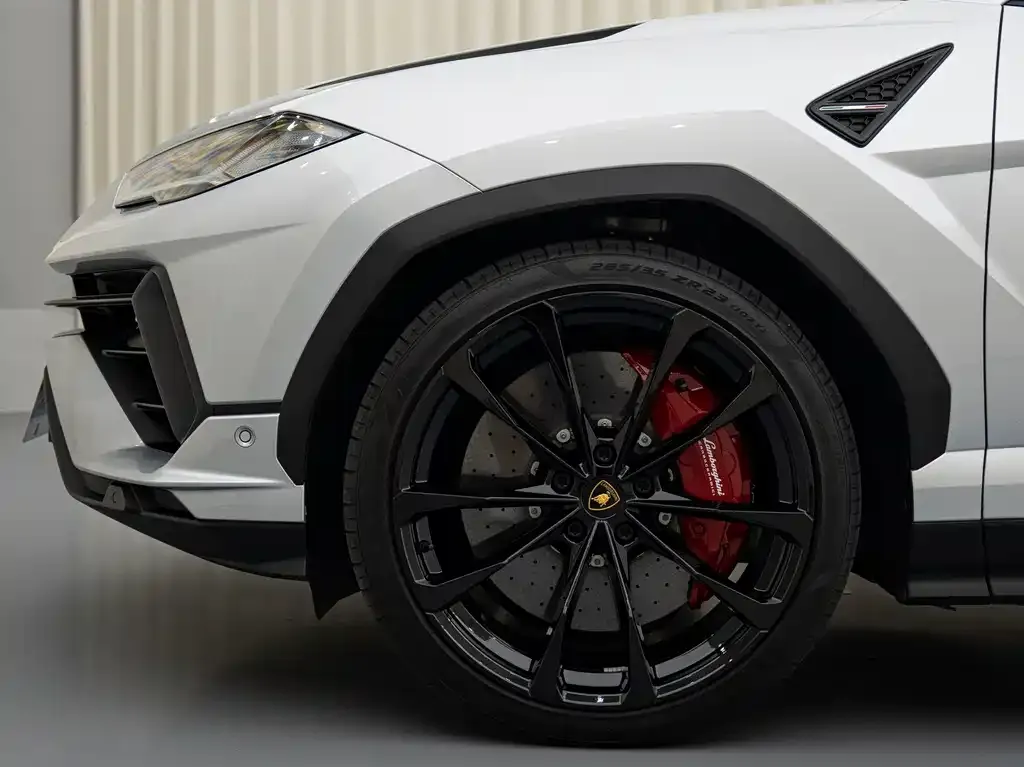 Lamborghini Urus — фото 5