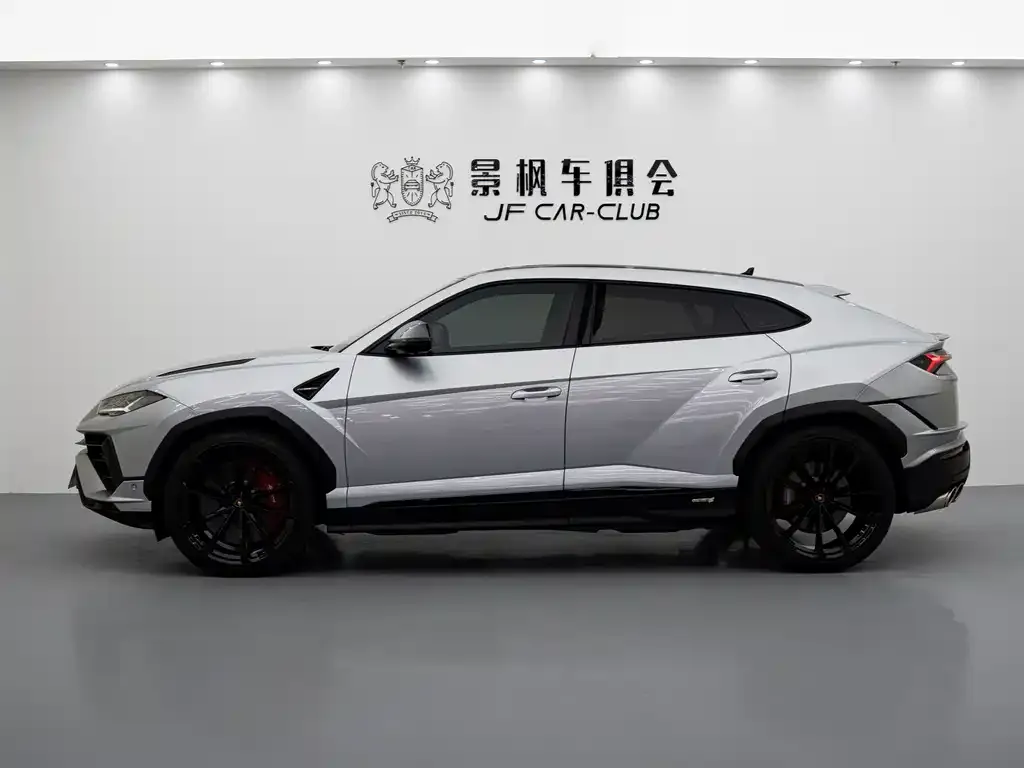 Lamborghini Urus — фото 3