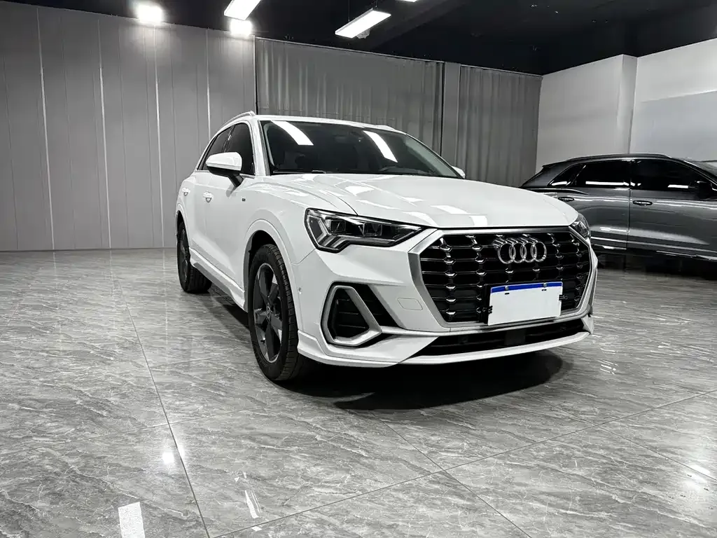 Audi Q3 — фото 2