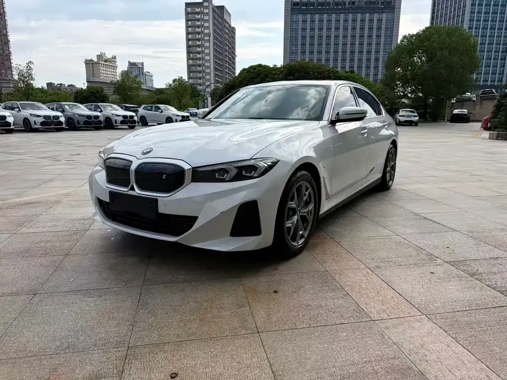 BMW i3 — фото 1