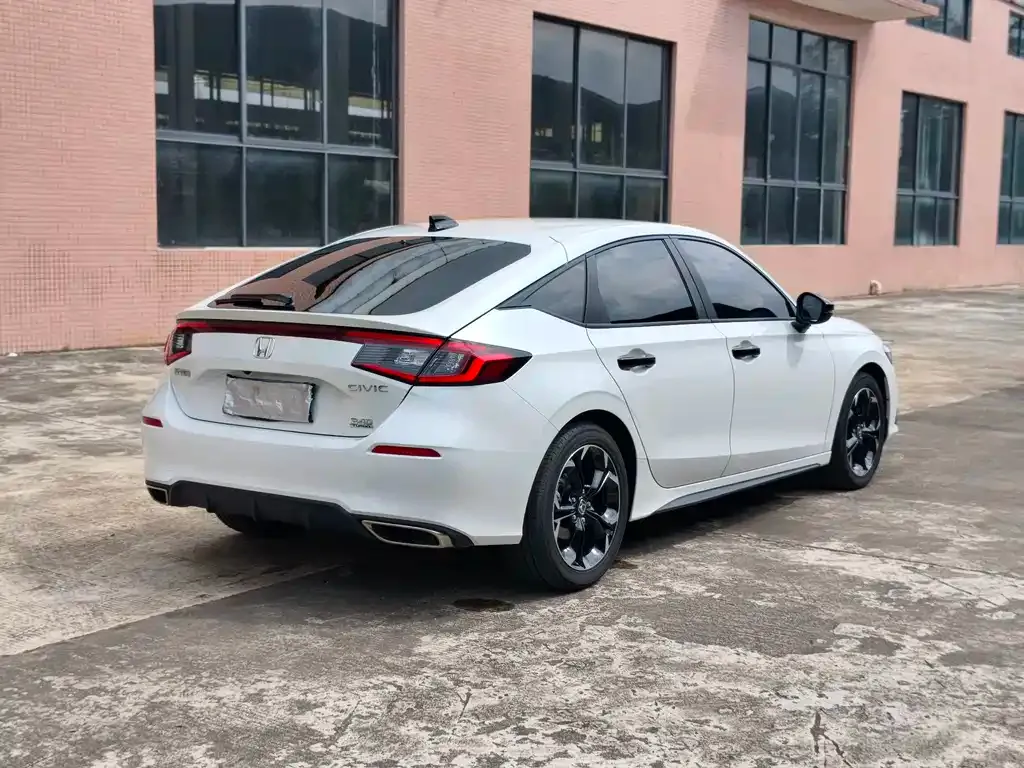 Honda Civic — фото 8