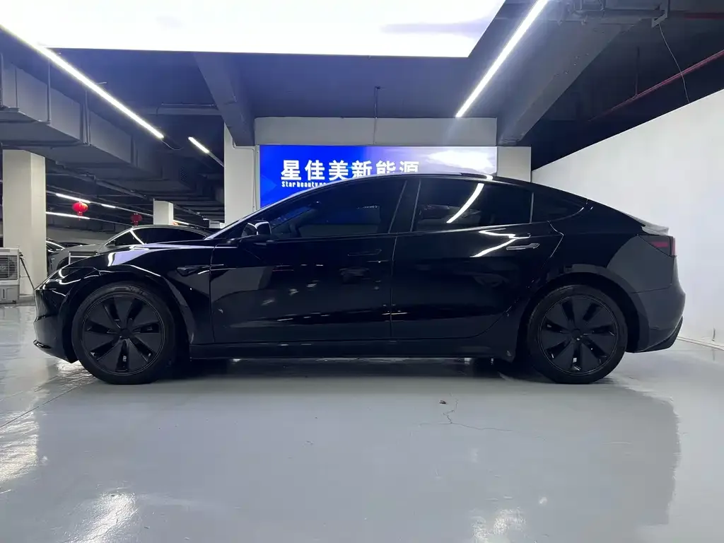 Tesla Model 3 — фото 2