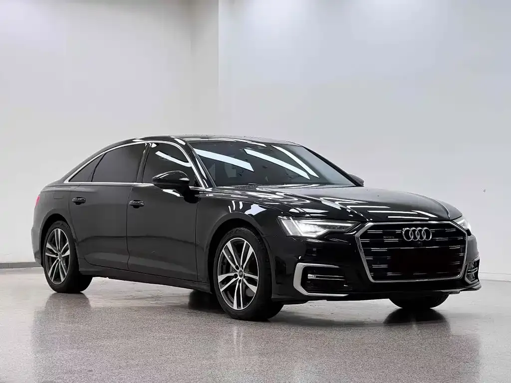 Audi A6L — фото 8