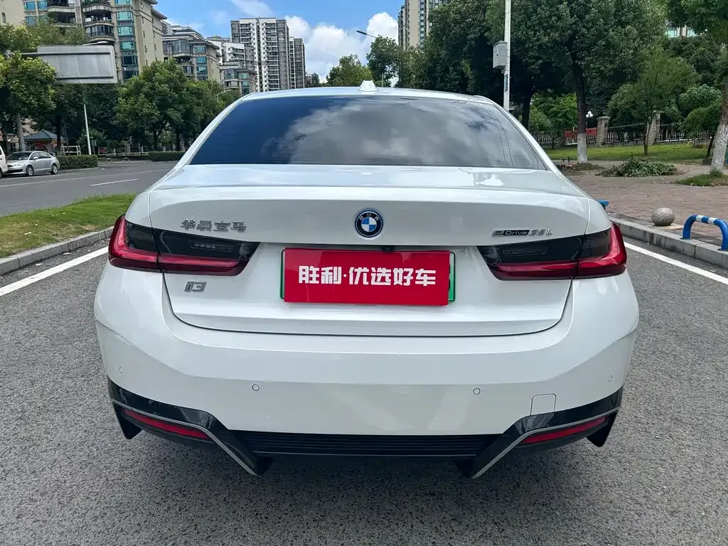 BMW i3 — фото 10