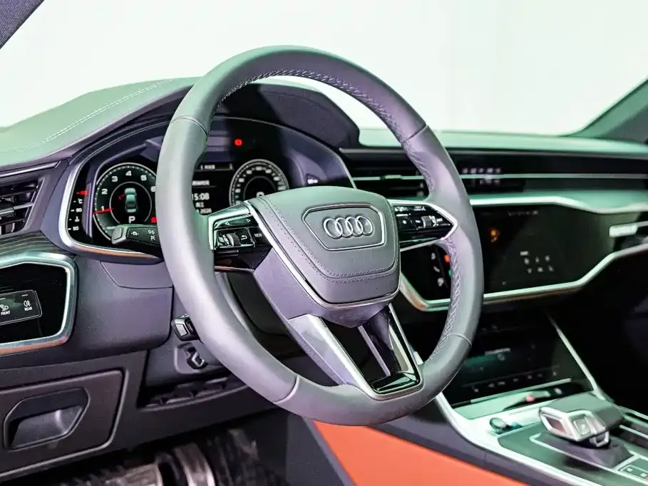 Audi A6L — фото 3