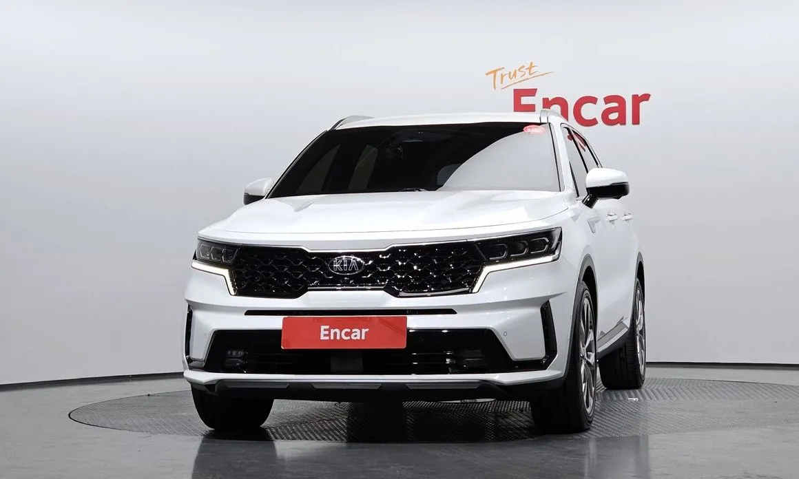 Kia Sorento — фото 7