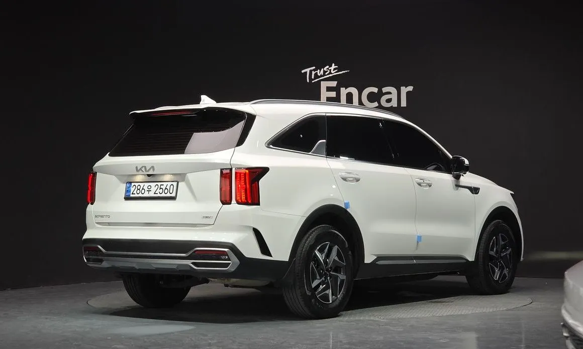 Kia Sorento — фото 4