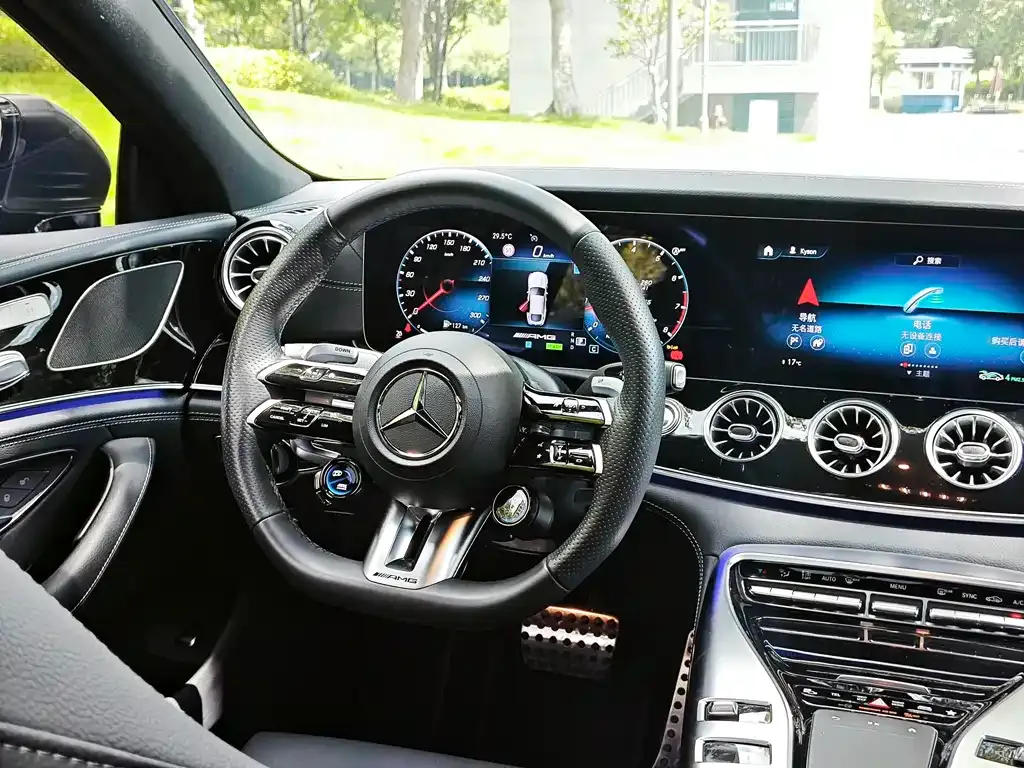 Mercedes-Benz AMG GT — фото 5