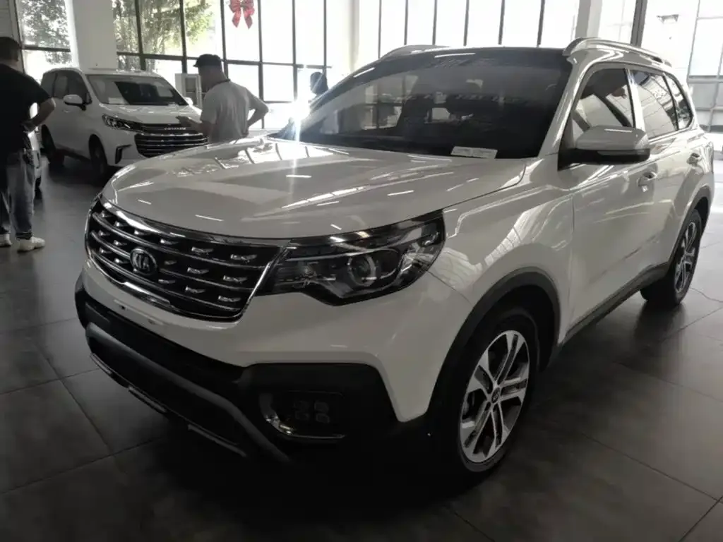 Kia Sportage — фото 8
