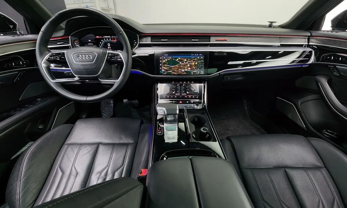 Audi A8 — фото 3