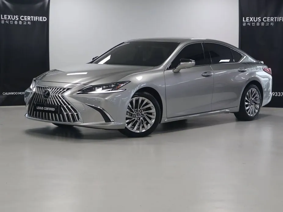Lexus ES — фото 1