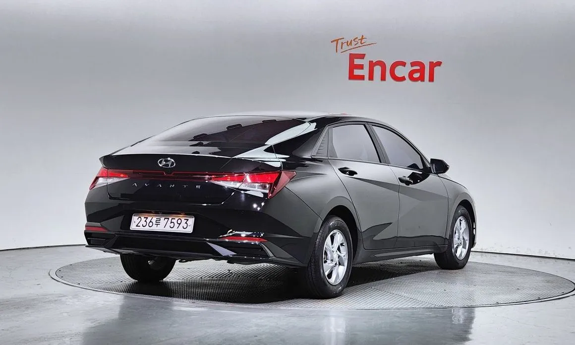 Hyundai AVANTE — фото 4