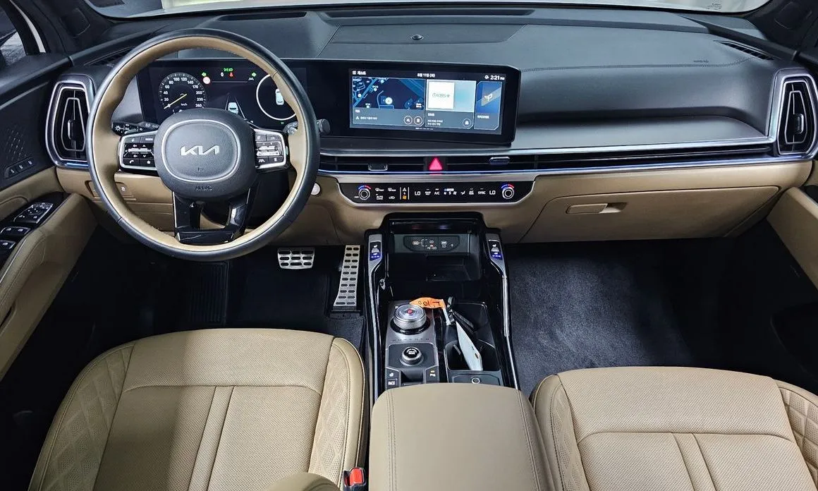 Kia Sorento — фото 7