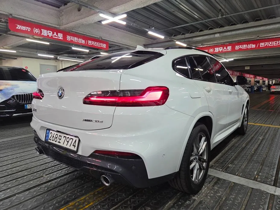 BMW X4 — фото 6