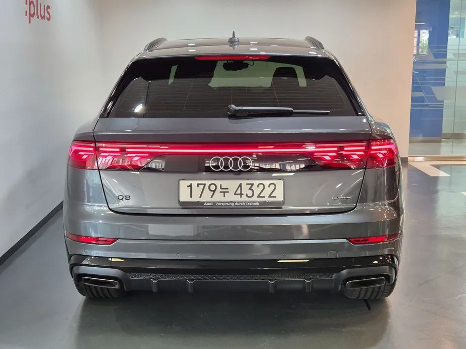 Audi Q8 — фото 5