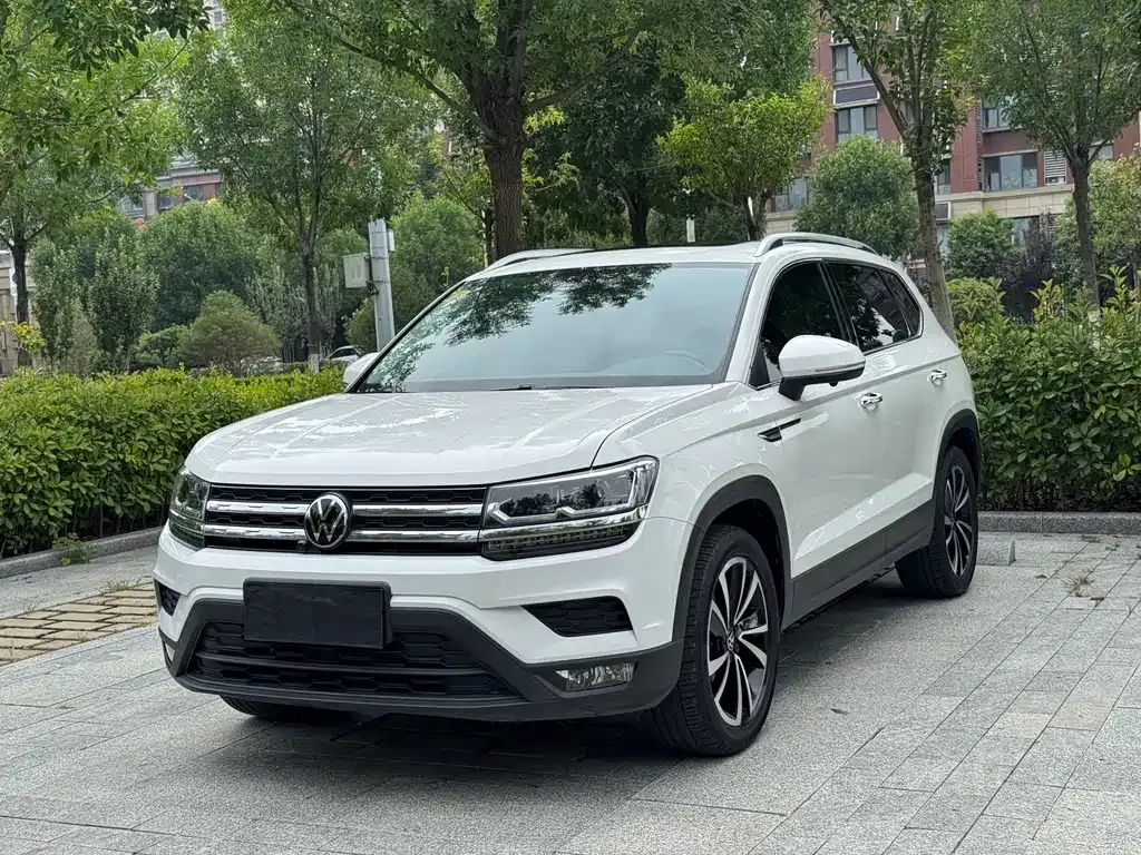 Volkswagen Tharu — фото 1