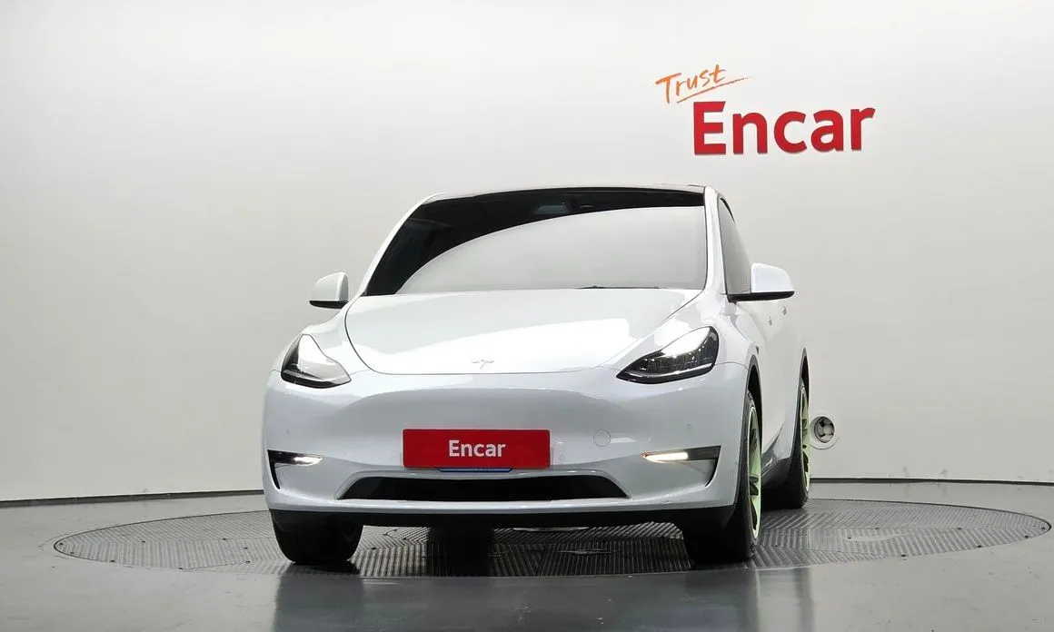 Tesla Model Y — фото 3