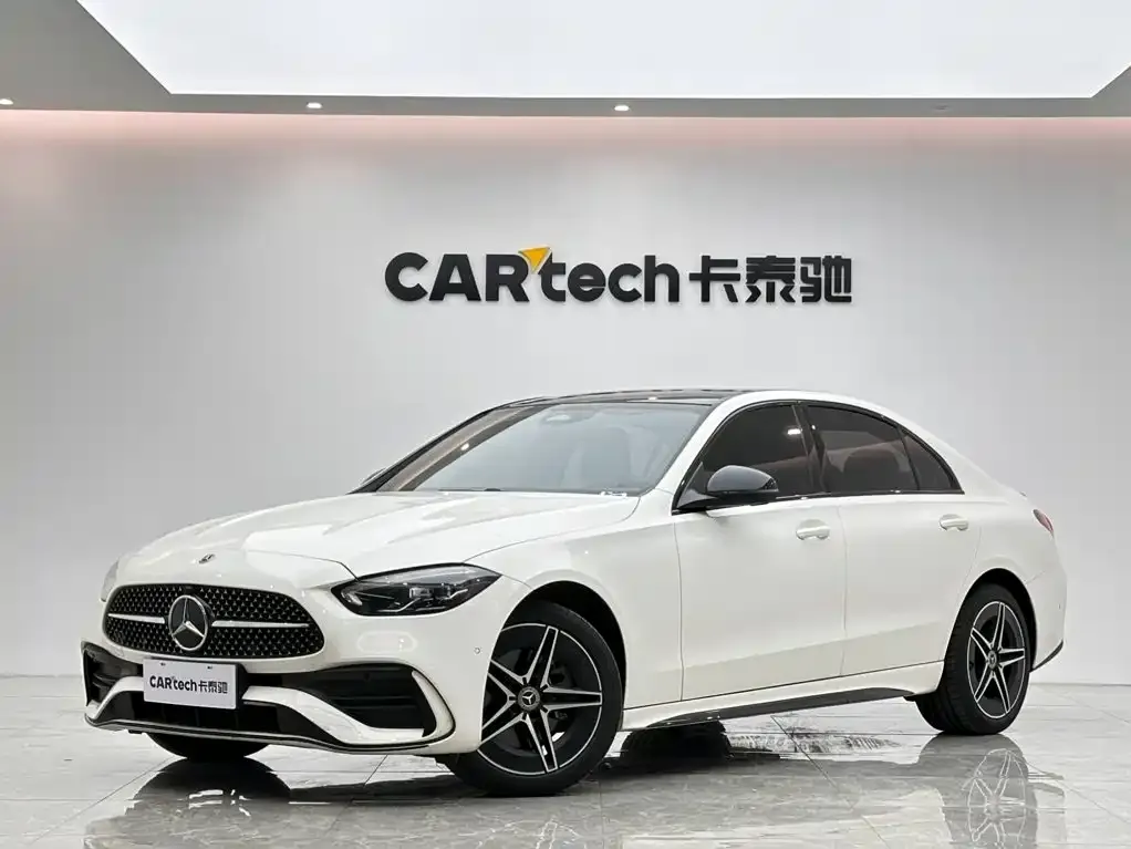 Mercedes-Benz C-Class — фото 1