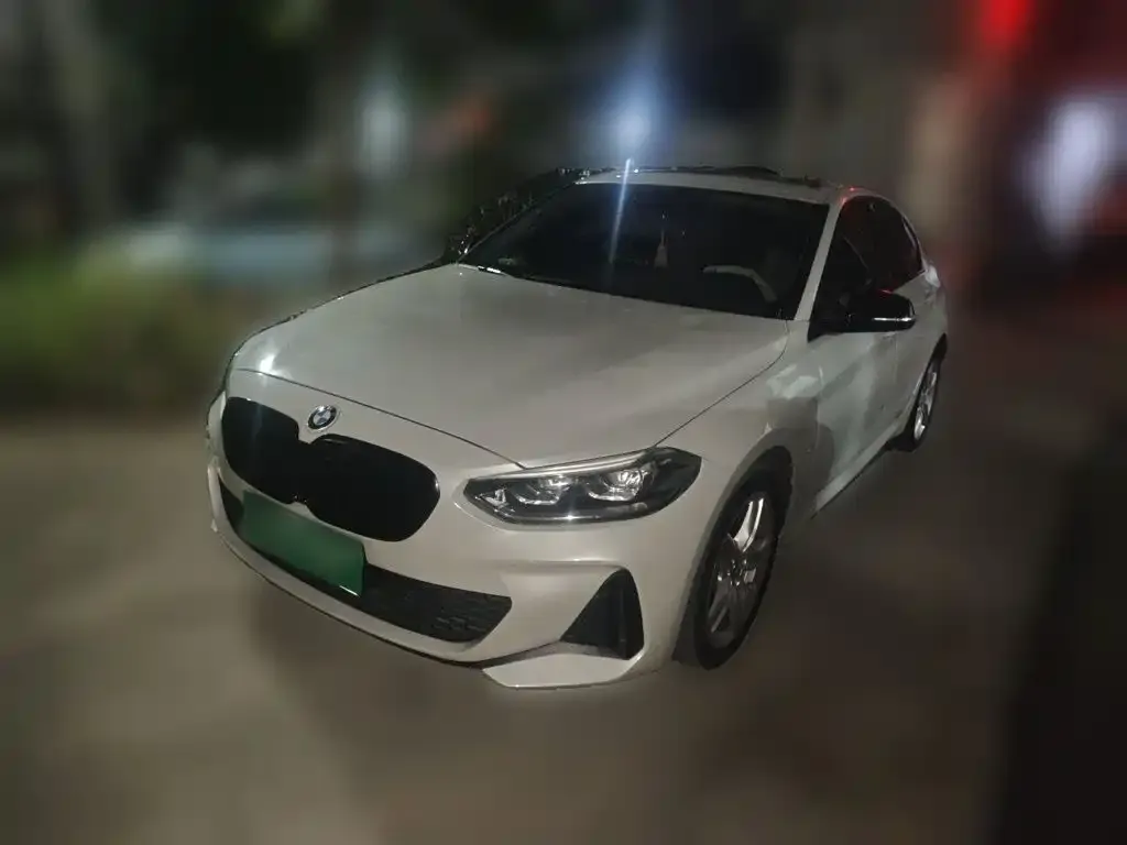 BMW 1 Series — фото 1