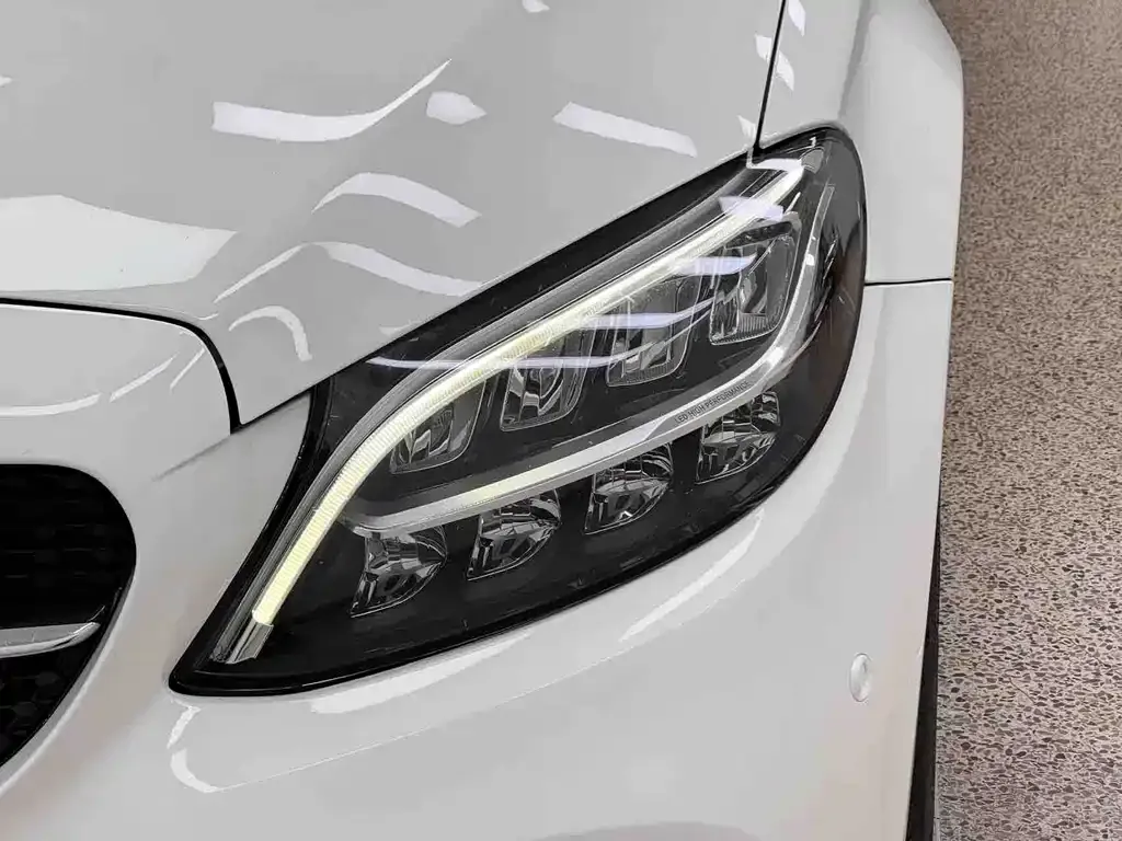 Mercedes-Benz C-Class — фото 9