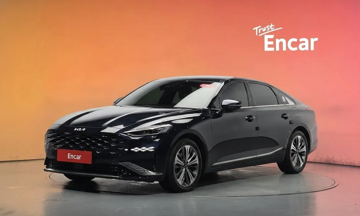 Kia K8 HEV Noblesse 1
