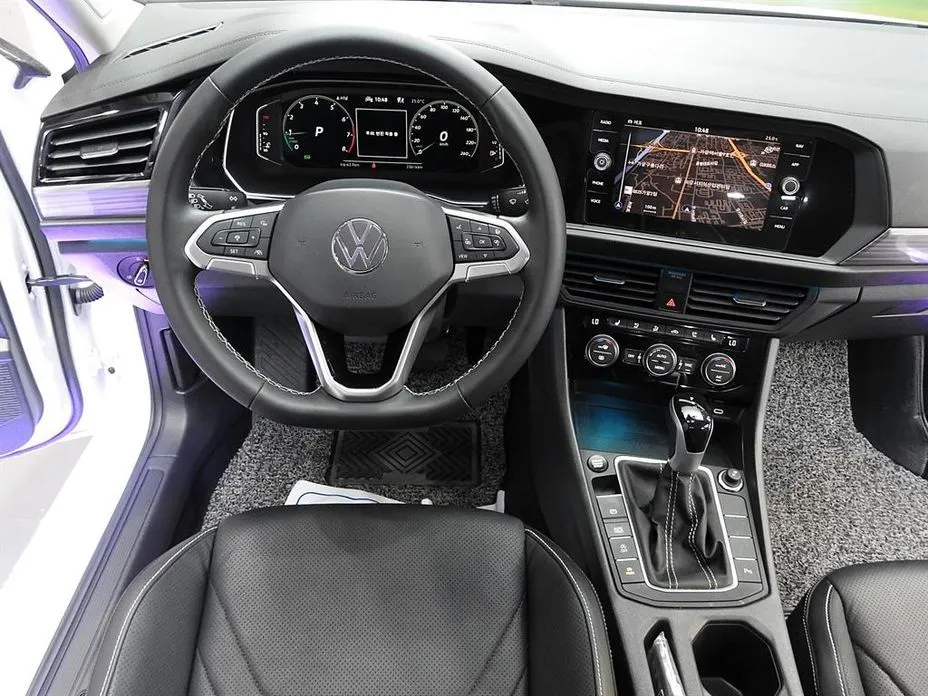 Volkswagen Jetta — фото 10