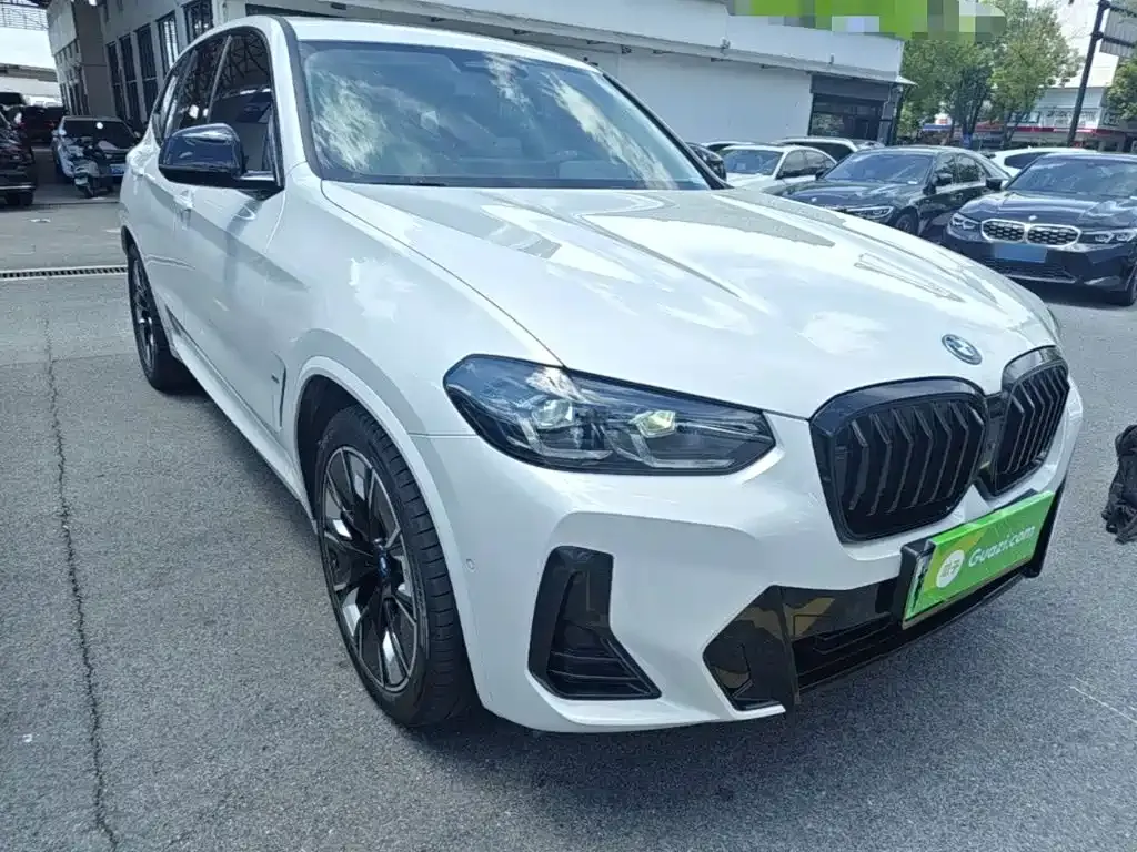 BMW iX3 — фото 10