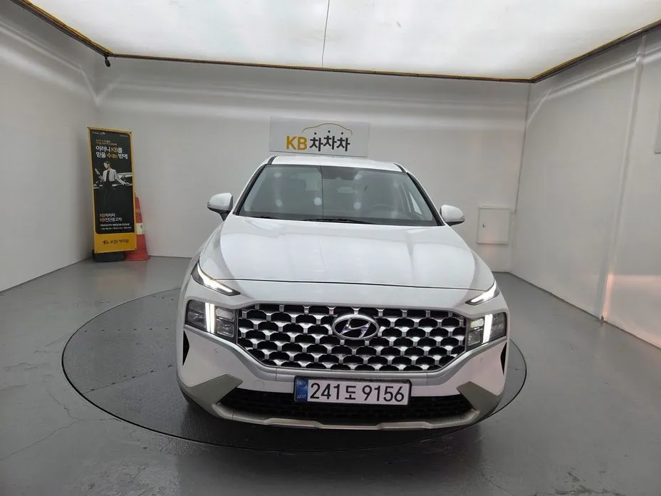 Hyundai Santafe — фото 1
