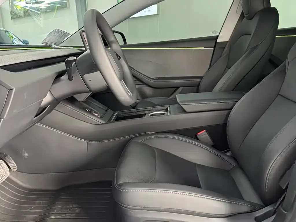 Tesla Model 3 — фото 6