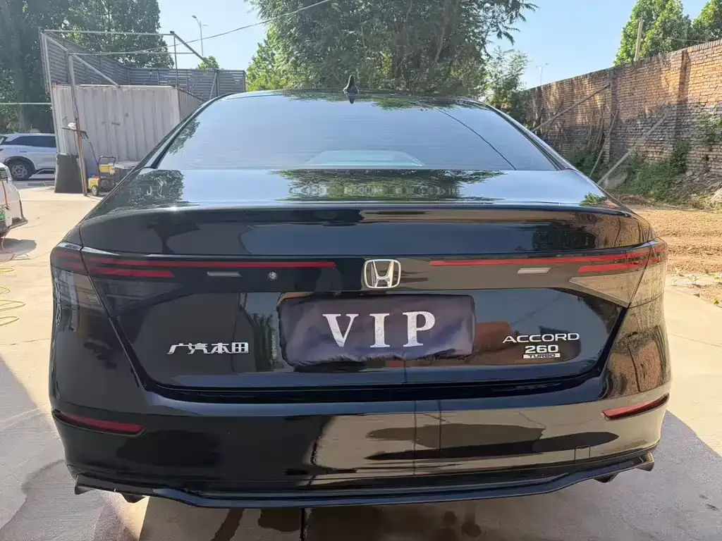 Honda Accord — фото 2