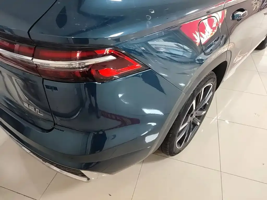 Geely Xingyue L — фото 10